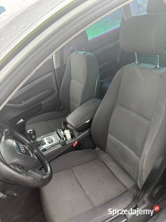Komplet foteli do Audi a6 avant grzane Rok produkcji 2006 Fotele i kanapy Gołębiew Stary