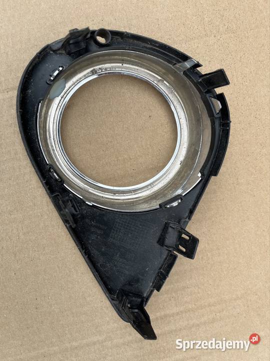 TOYOTA YARIS III LIFT 1417 20142017 KRATKA RAMKA Międzychód