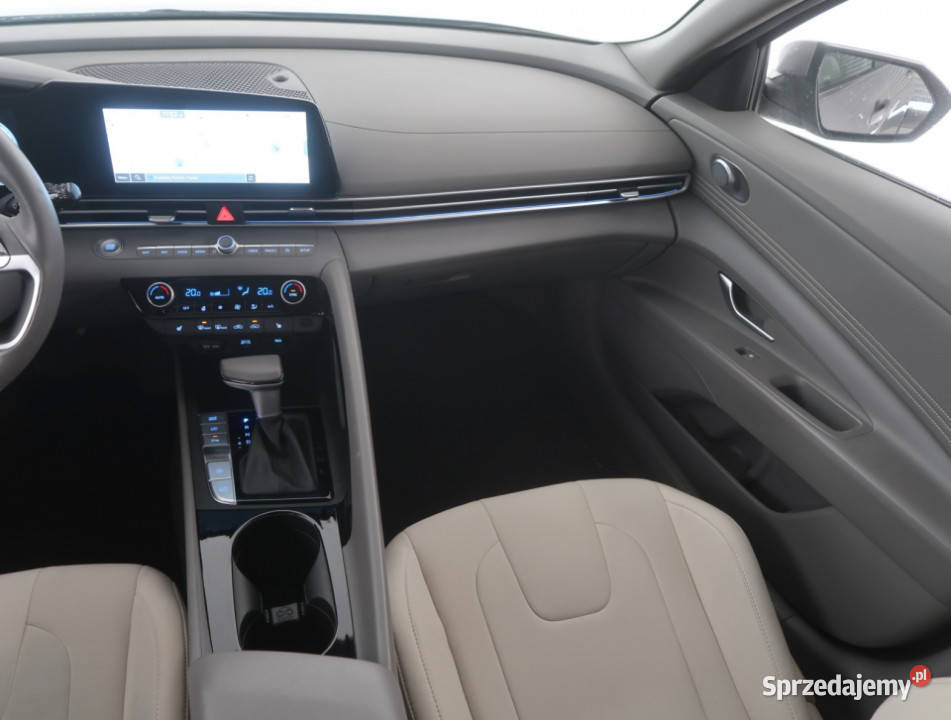 Hyundai Elantra 16 MPI 40201km