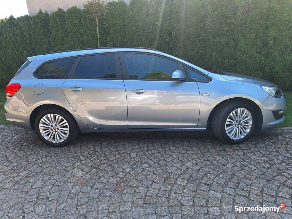 Opel Astra Sport Tourer 14 Turbo Edition J Siewierz