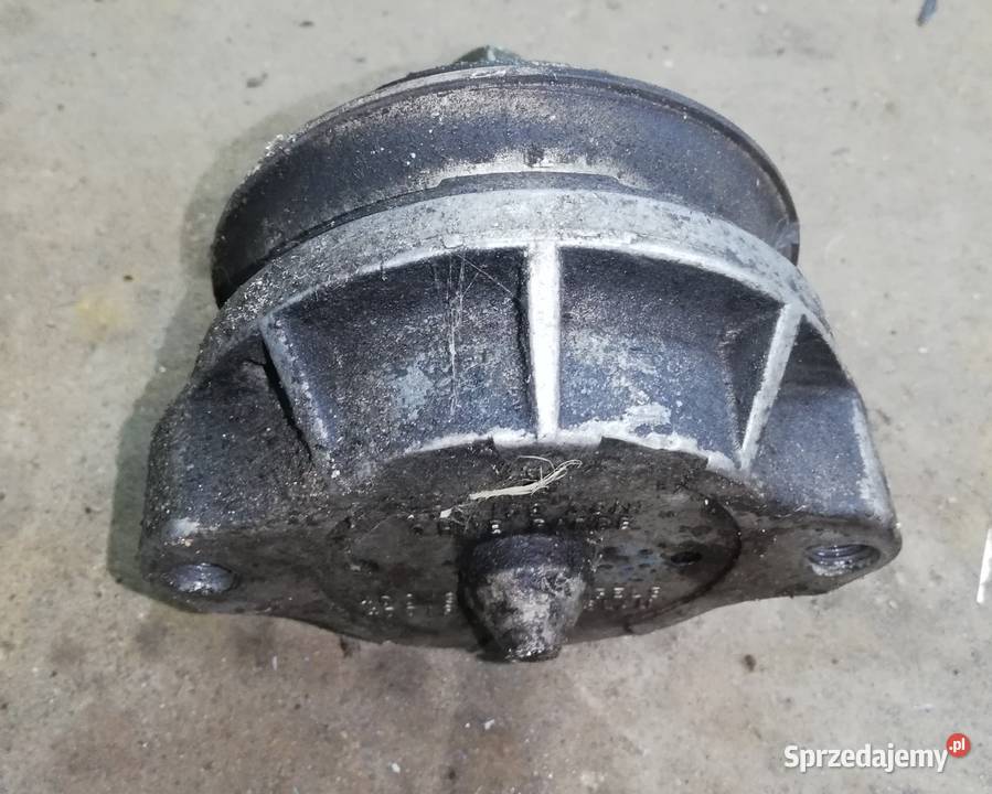 Poduszka silnika Audi a8 d2 42 37 v8 ABZ AEW V8 osobowe Sanok