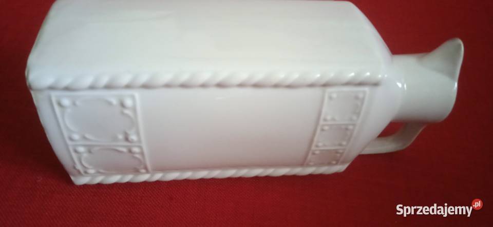 Stary porcelanowy dzbanek do oleju sygnatuta