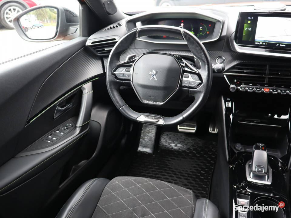 Peugeot 2008 12 PureTech wielofunkcyjna kierownica