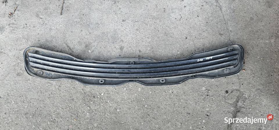 Kratka wlot maski mercedes w210 2108800705