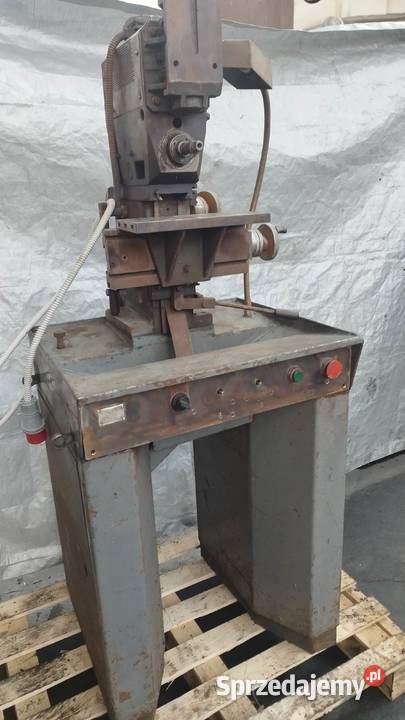 Frezarka Stołowa Uniwersalna FXB12 produkcji Bydgoszcz