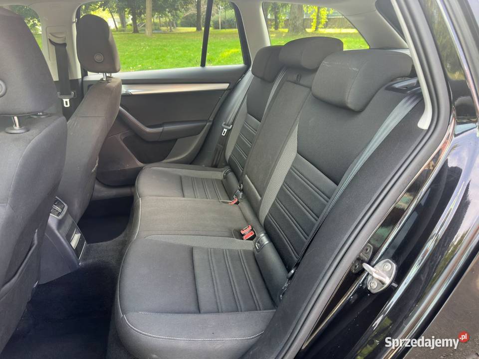 2017 Skoda Octavia Combi 16 TDI Ambition 4000 Warszawa sprzedam