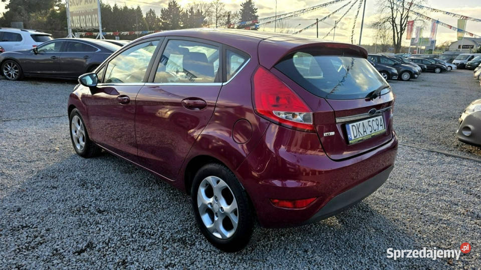 Ford Fiesta 16 TDCI 75 Piękny kolorChrom