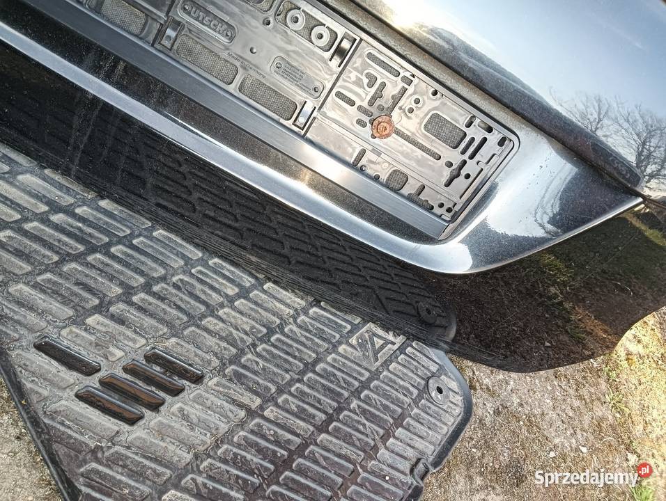 Klapa Golf V 5 kombi czarna kompletna BEZ RDZY Poniec