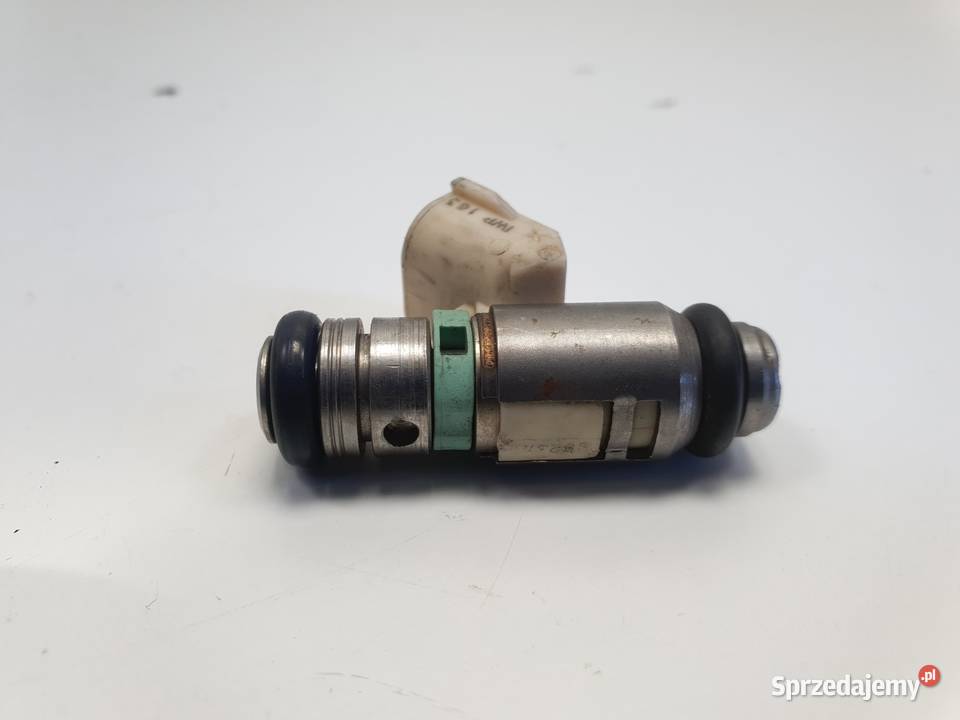 VW Golf V 14 16V WTRYSKIWACZ wtrysk IWP163 osobowe