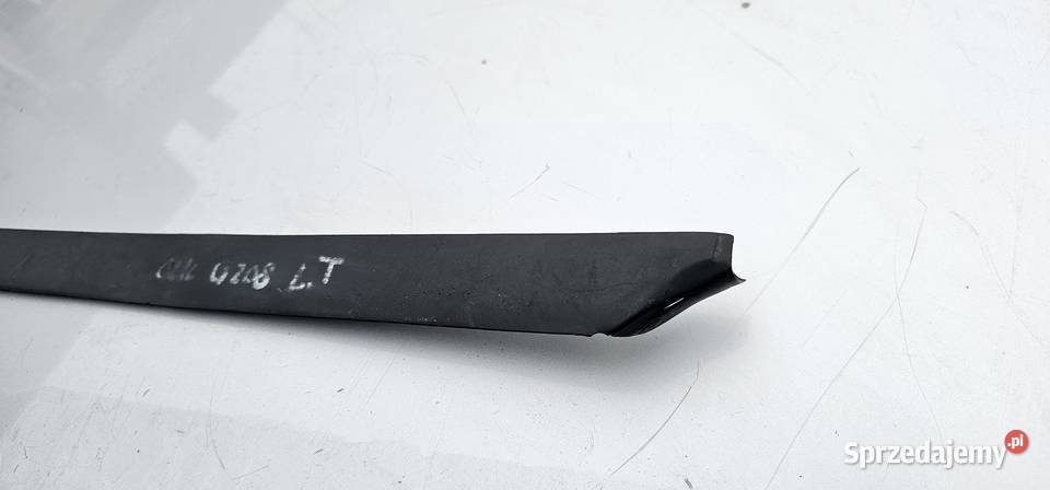 Listwa błotnika lewy tył mercedes w208 Zbąszyń