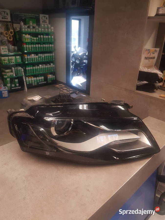 Lampa prawa do Audi a4 b8 używana Kończyce Małe