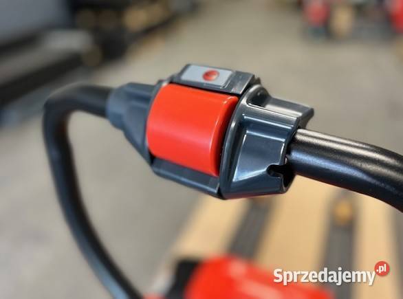 Paleciak elektryczny wózek widłowy paletowy F4