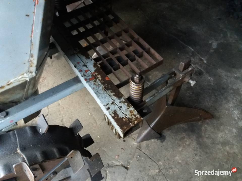 Sadzarka do ziemniaków Biedaszki Strzałków