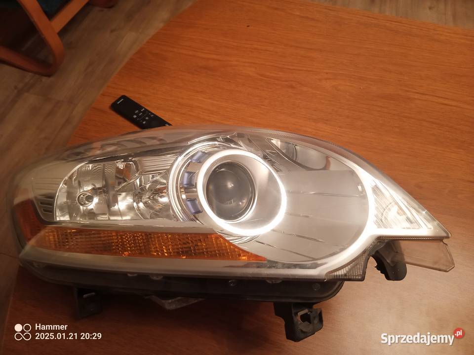 Lampa reflektor Ford Kuga k1 Pakosław sprzedam