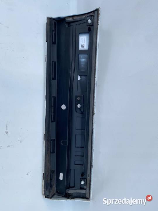 LISTWA DRZWI LEWY TYŁ AUDI Q2 81A 81A853969A