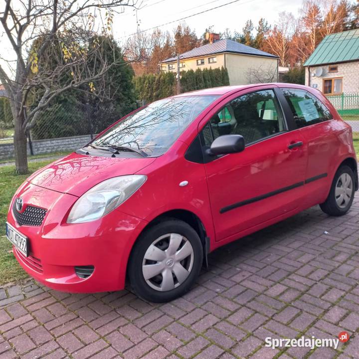 Toyota Yaris 10 benzyna Celestynów sprzedam