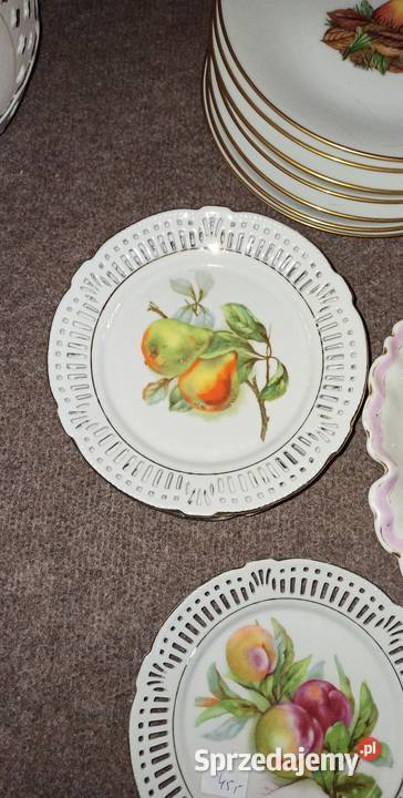 Talerzyki z owocami Ażurowe Białe Bez sygnatury Gdańsk