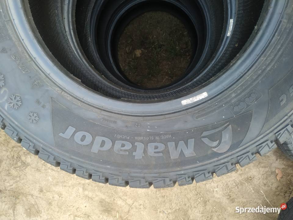 Opony 4 4 zimowe do busa Matador 21570R15C Białystok
