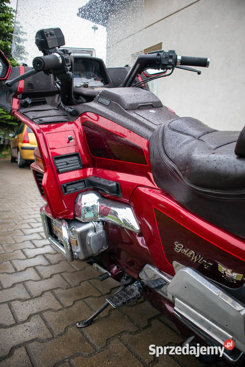 Honda GL Gold Wing Łódź