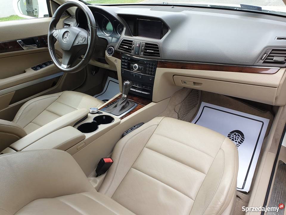 MercedesBenz Klasa E Coupe 35 Benzyna Panorama czujnik deszczu Poznań