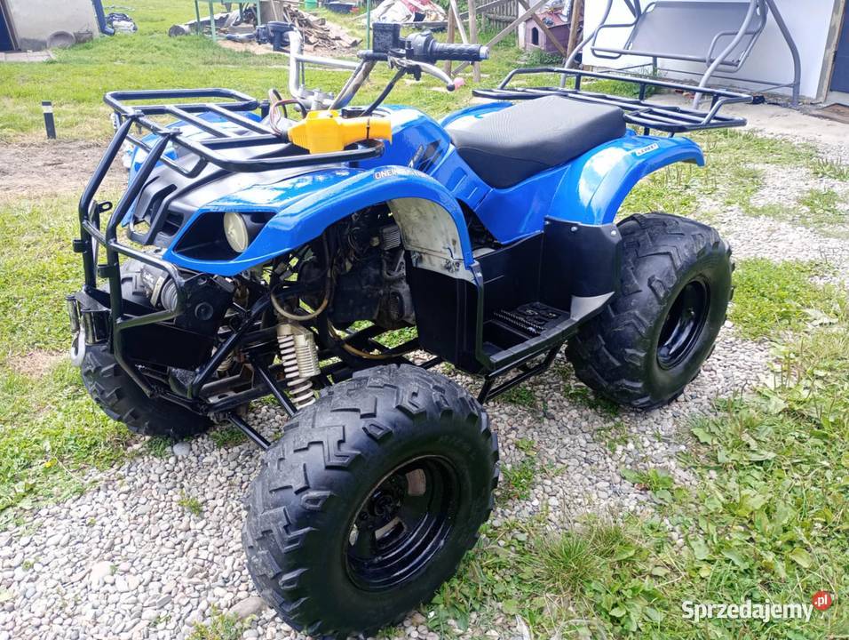 Quad 250 z wyciagarka Tuchów