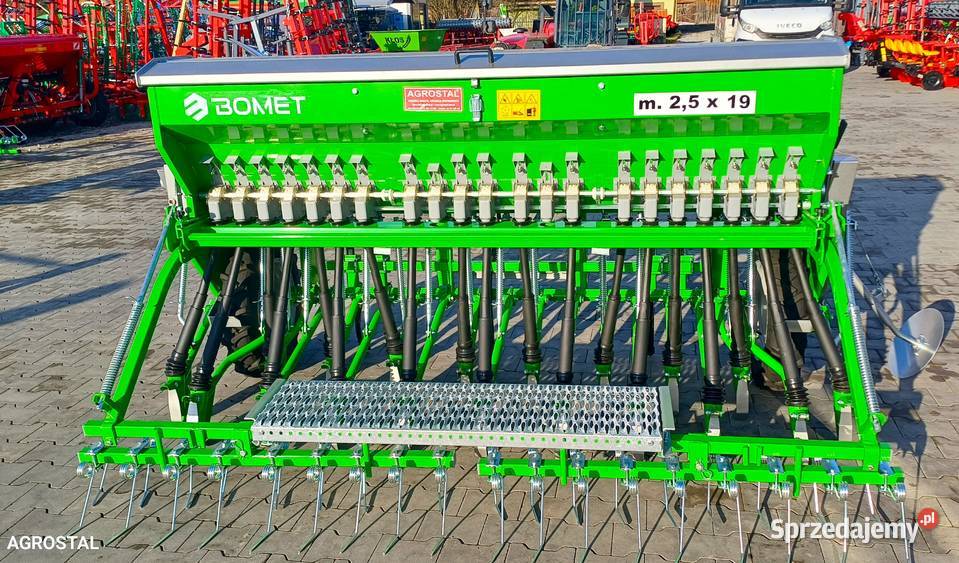 Siewnik zbożowy BOMET AGROMASZ MEPROZET AGROSTAL nieuszkodzony Siewniki i sadzarki lubelskie sprzedam