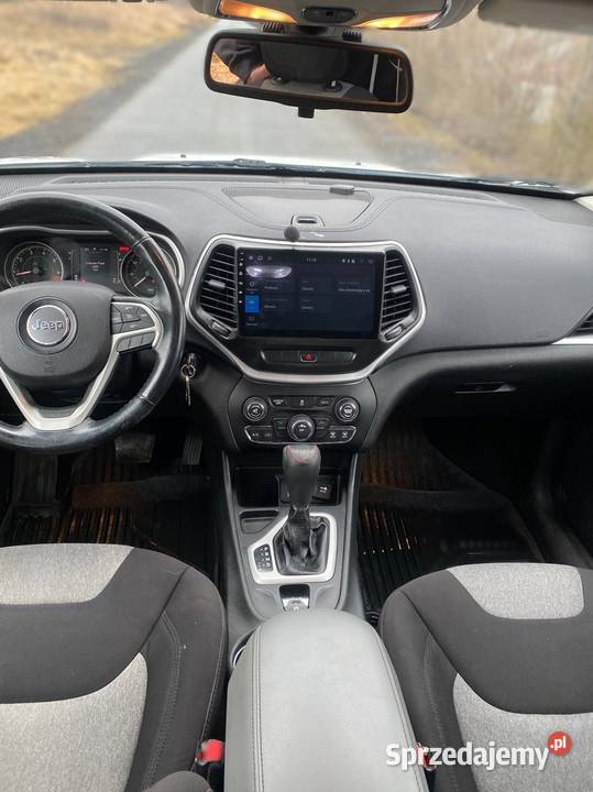 Jeep Cherokee 24 benz LPG automat radio Stargard