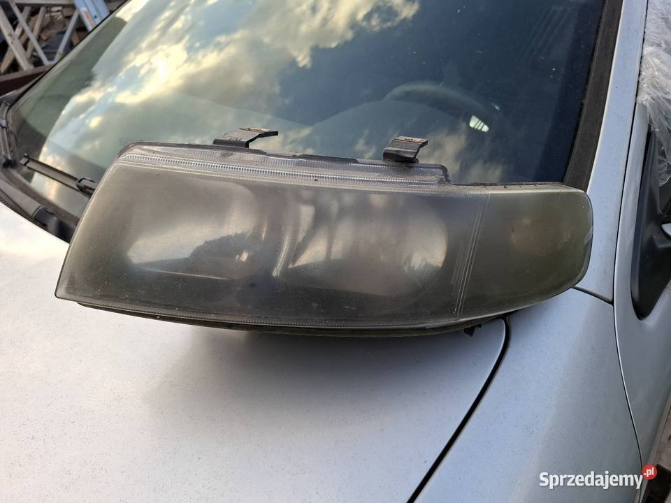 Lampa lewa lewy przód Seat Toledo II Leon I małopolskie Przyborów