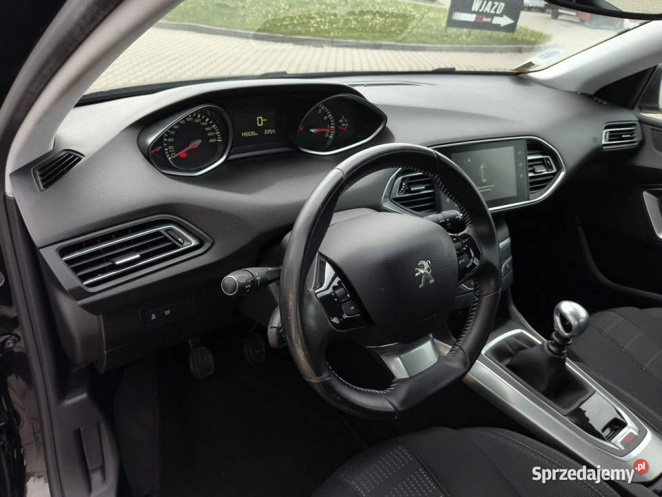 Peugeot 308 12 benzyna 130 FAJNY PRZEBIEG full Kęty