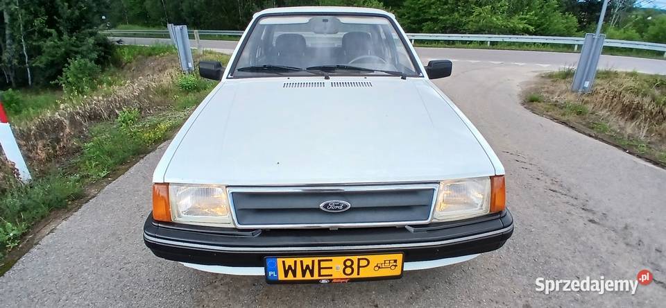 Ford Orion 1985 zabytkowy żółte tablice mazowieckie Łochów