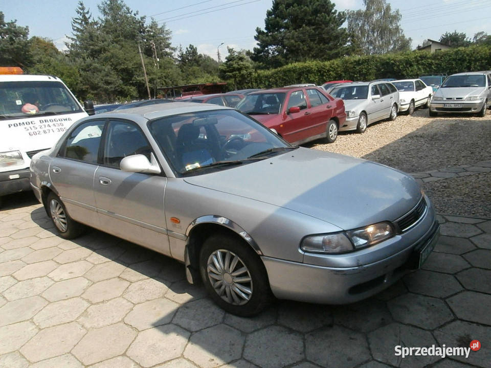 Mazda 626 sprzedam mazda 626 18 benzyna IV lakier metallic Dobieszowice