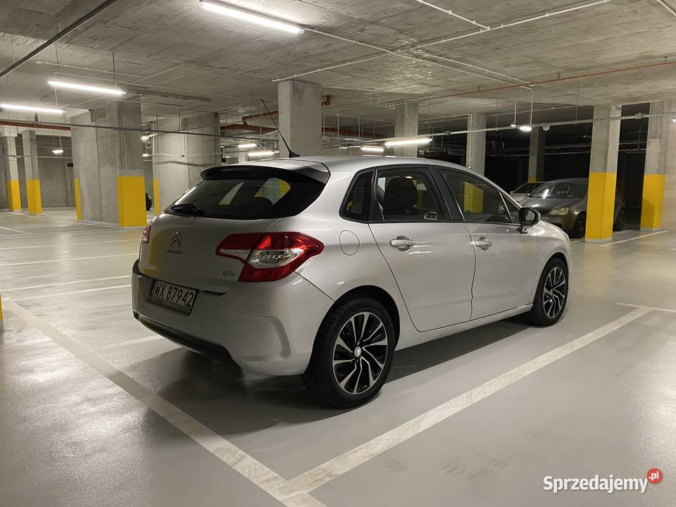 CITROEN C4 II 14 16V benzyna 95 niski przebieg mazowieckie