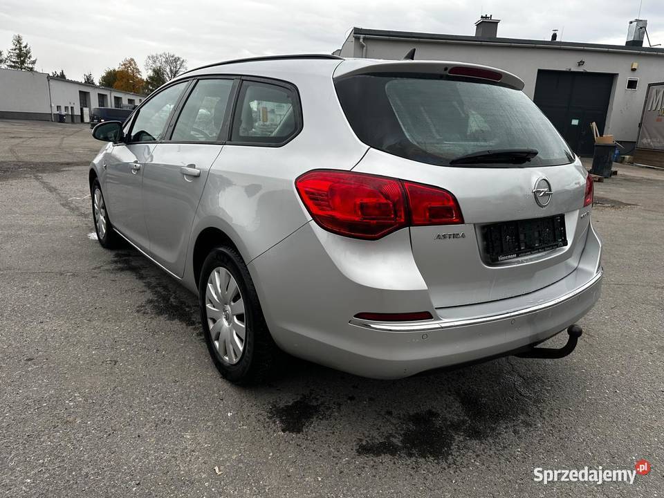 Opel Astra J 2015r 16 Diesel 110 Rok produkcji 2015 Łękawica