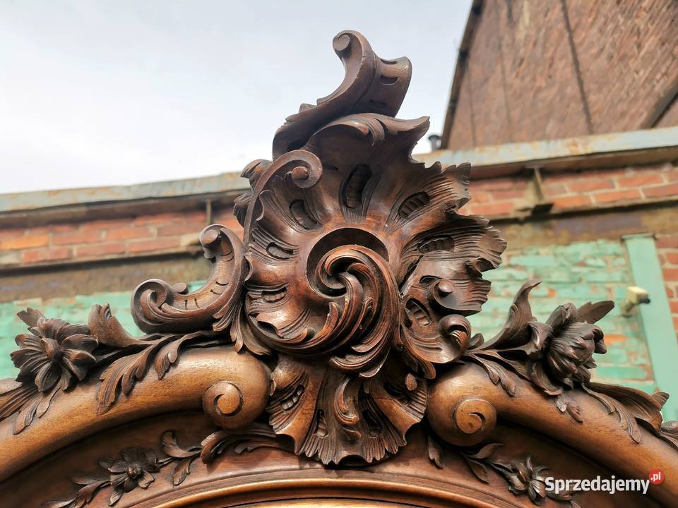 Pięknie rzeźbiona francuska szafa pałacowa Wałbrzych