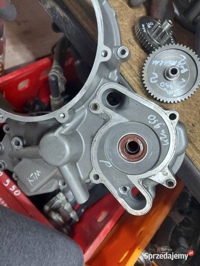 KTM 950 pokrywa prawa sprzęgła dekiel kapa Części i akcesoria motocyklowe dolnośląskie Jelenia Góra sprzedam