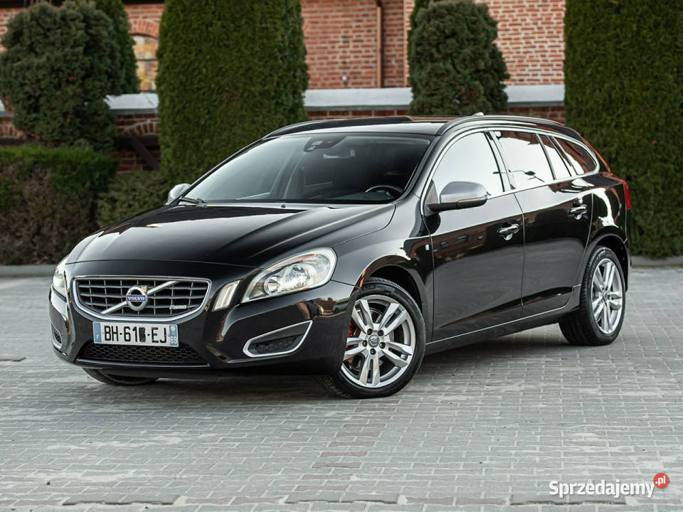 Volvo V60 RDesign 20d D4 163 5 cylindrowy Manual aluminiowe felgi Zwoleń