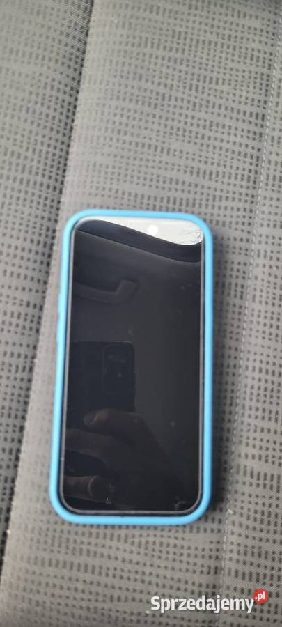 Iphone 15 stan idealny bez rys oryginalny case Starachowice