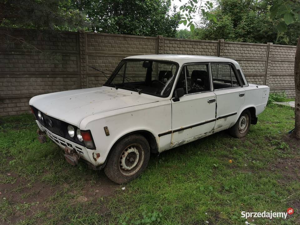 Fiat 125p zarejestrowany jeżdżący