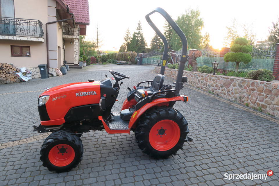 Traktorek ogrodowy Kubota B2350 420MTH Salon Michałowice sprzedam