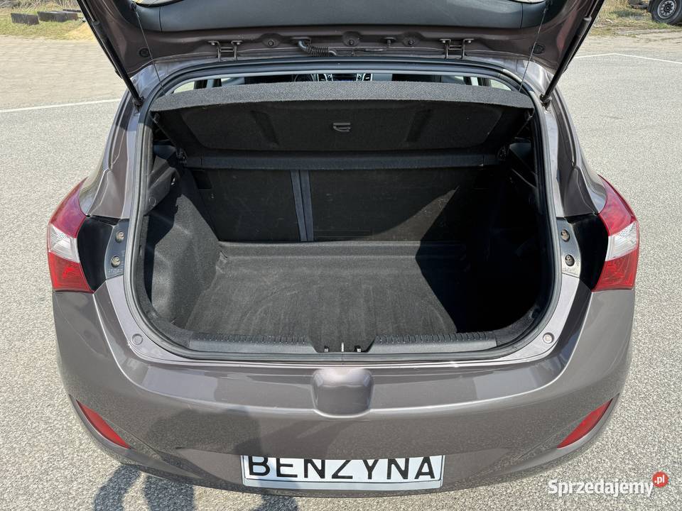 Hyundai i30 14 BENZYNA Klimatyzacja Ledy lakier metallic Konin