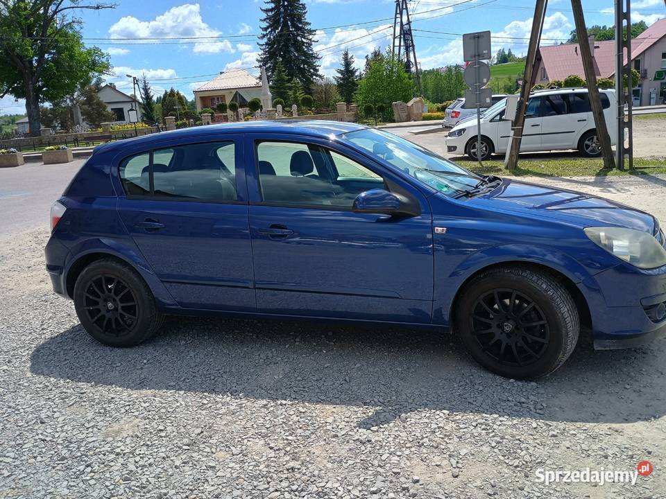 Opel Astra h Święcany