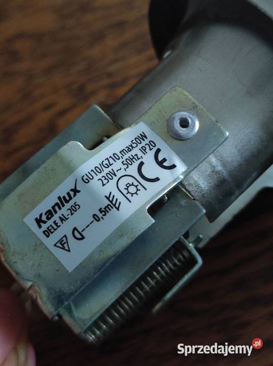 reflektor lampka lampa kinkiet obudowa halogen Halogeny i naświetlacze Kielce sprzedam