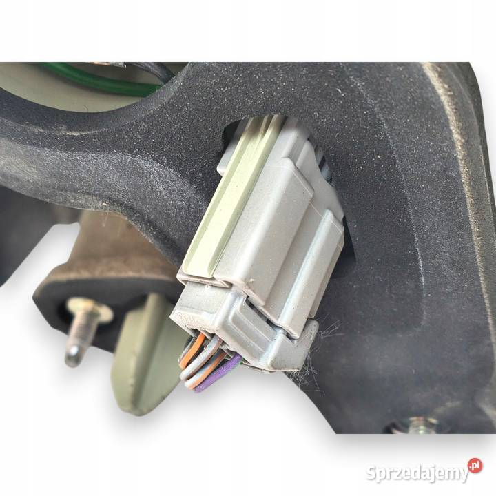 LAMPA LEWA Volvo V70 III 20072013 tylna tylnia Chełm