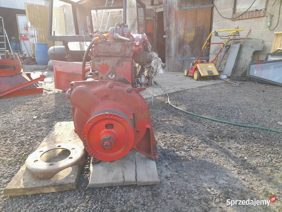 Silnik Perkins mf 520 Massey Ferguson Jeziernia
