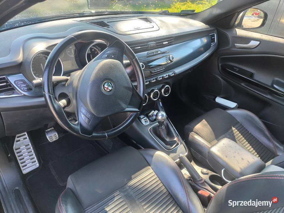 Alfa Romeo Julietta 2012 Czarny nieuszkodzony Warszawa
