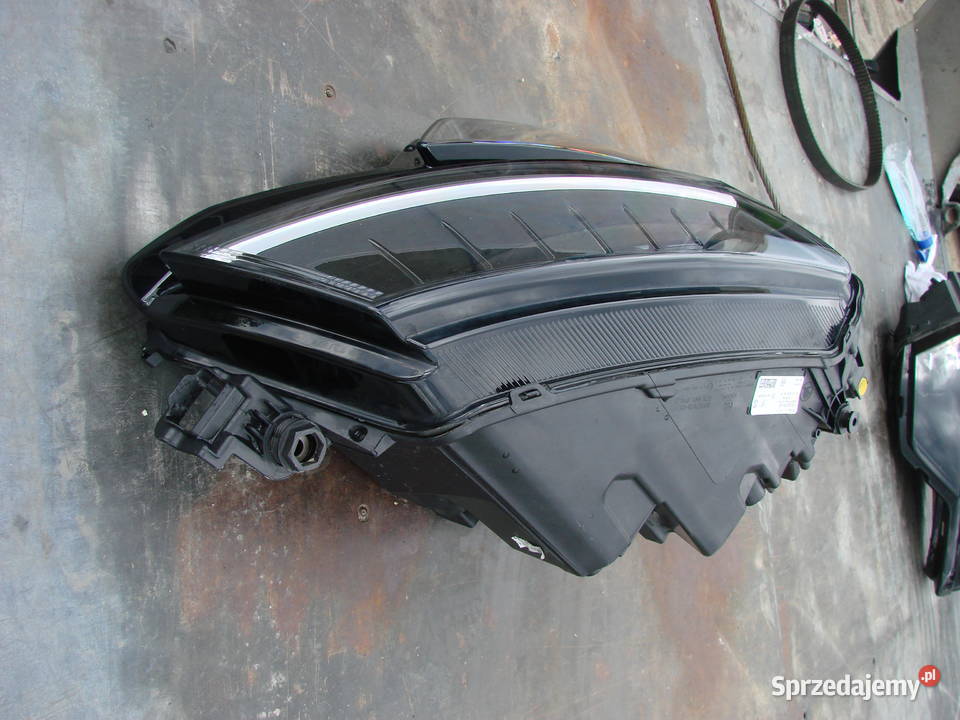 Skoda Karoq reflektor Full LED KPL Mielec sprzedam