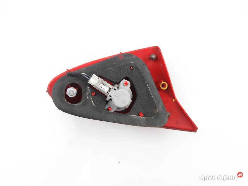 LAMPA PRAWA TYLNA KLAPA ALFA ROMEO 147 46747825 osobowe sprzedam