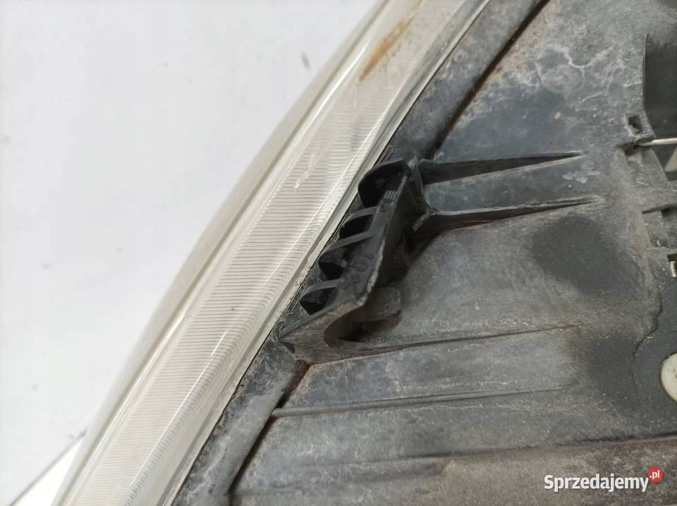 LAMPA PRZÓD PRAWA EU USZKODZONA 5P1941006A Seat osobowe