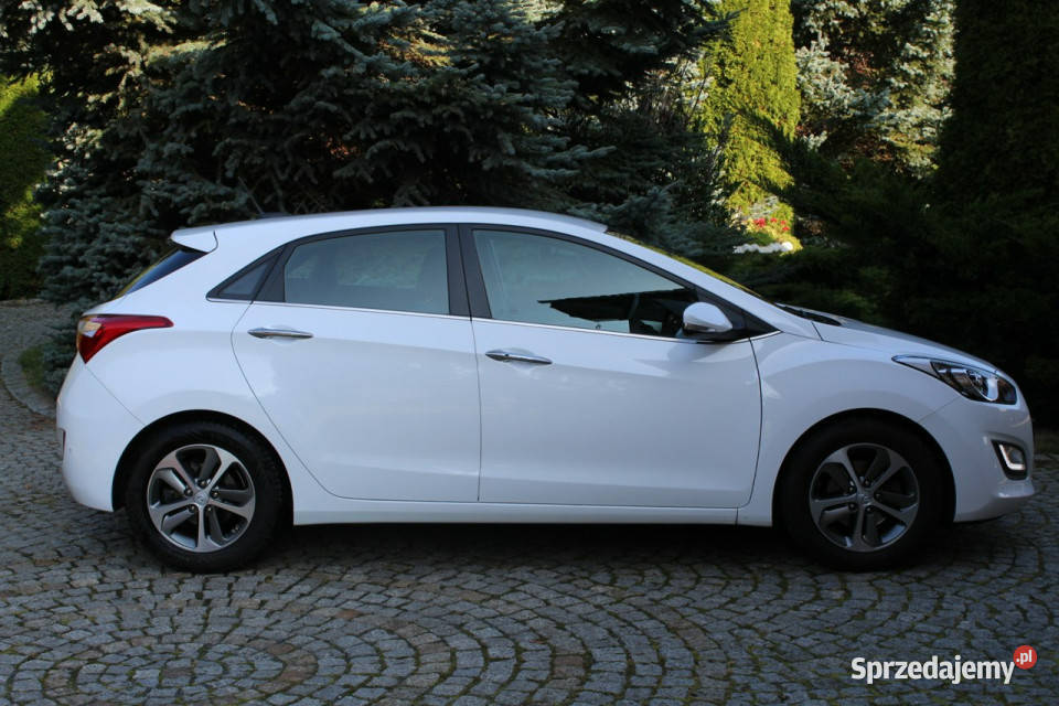 Hyundai i30 16 GDI 135 105 Lift Naigacja Kamera biały Lubań