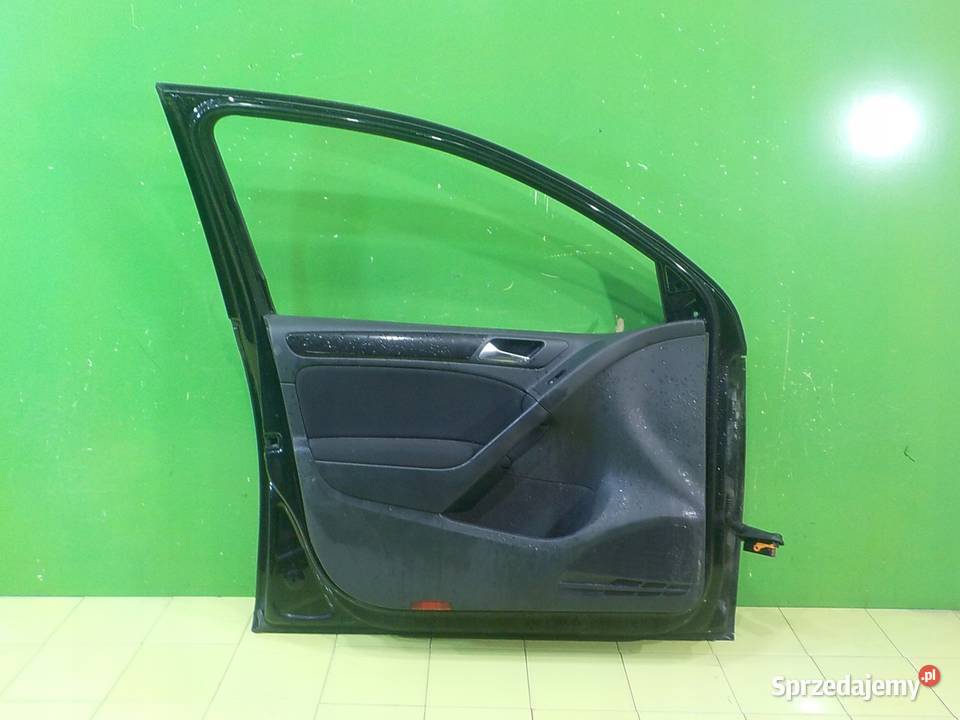 VW GOLF VI 16 TDI 09r 5D drzwi lewe przod osobowe Suków
